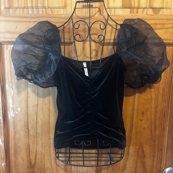 Chocolate Tops - Chocolate Black Puff Sleeve Blouse